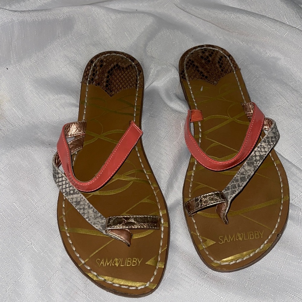 Sam & Libby size 9 flip flops peach, gold and tan/gray animal print